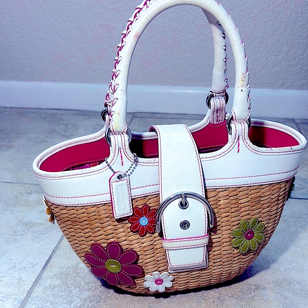 Vintage Coach Straw Bag with Daisies A04K-4443 Limited Edition/Rare
